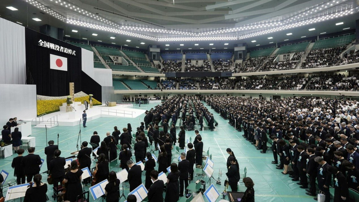 Japan's PM Sidesteps War 'Remorse' at 81st WWII Surrender Anniversary