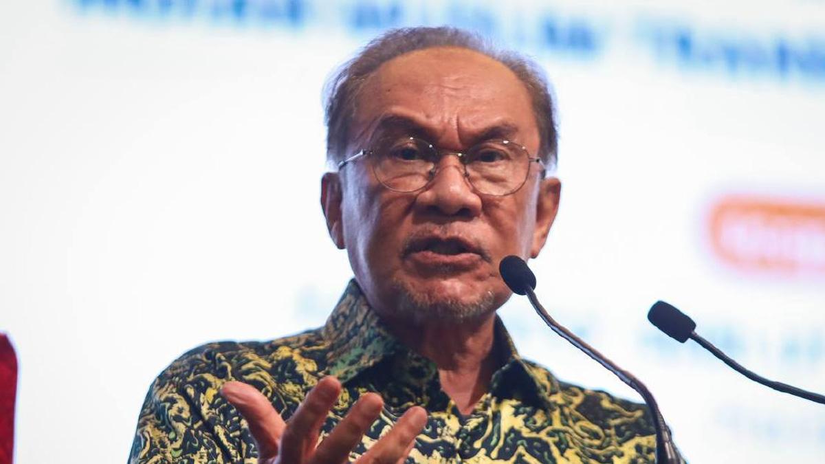 Malaysia Will Not Tolerate Refugee Encampments in Public Spaces, Says Anwar