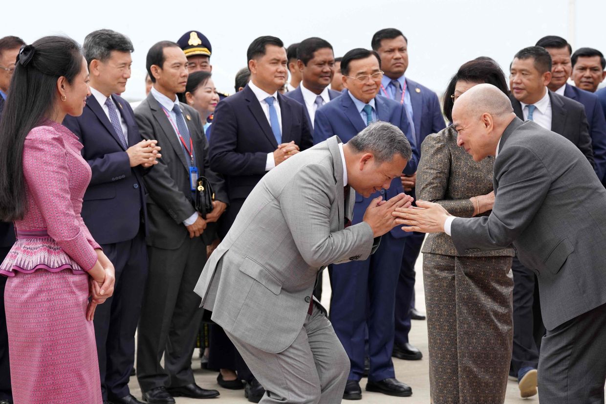 Cambodia's King Norodom Sihamoni Returns Home After Cancer Treatment in China