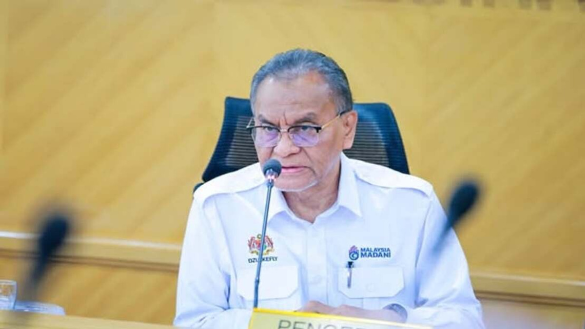 Health Ministry Cracks Down on 1,300 Stalled Projects, Warns of Contract Terminations