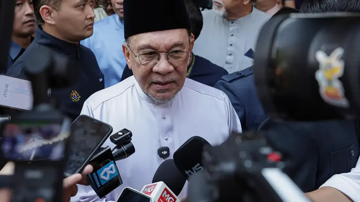 Anwar Vows Continued Effort Despite High Approval Ratings in Latest Survey