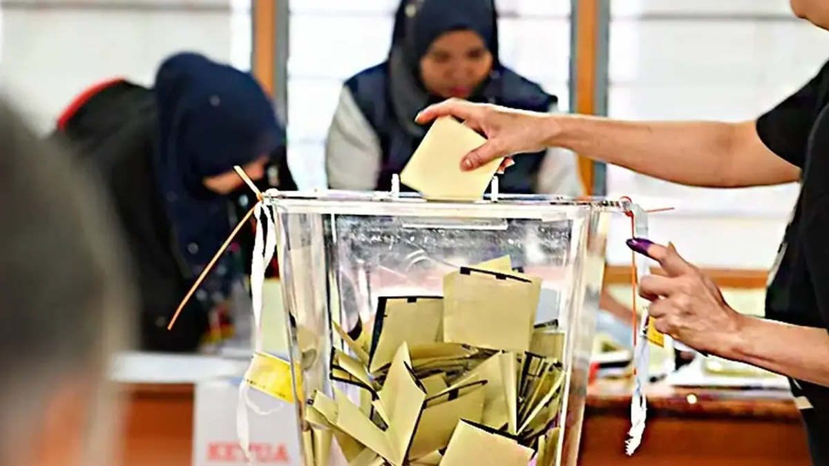Young Voters Could Decide Johor's Political Future as Parties Vie for the 21-39 Demographic