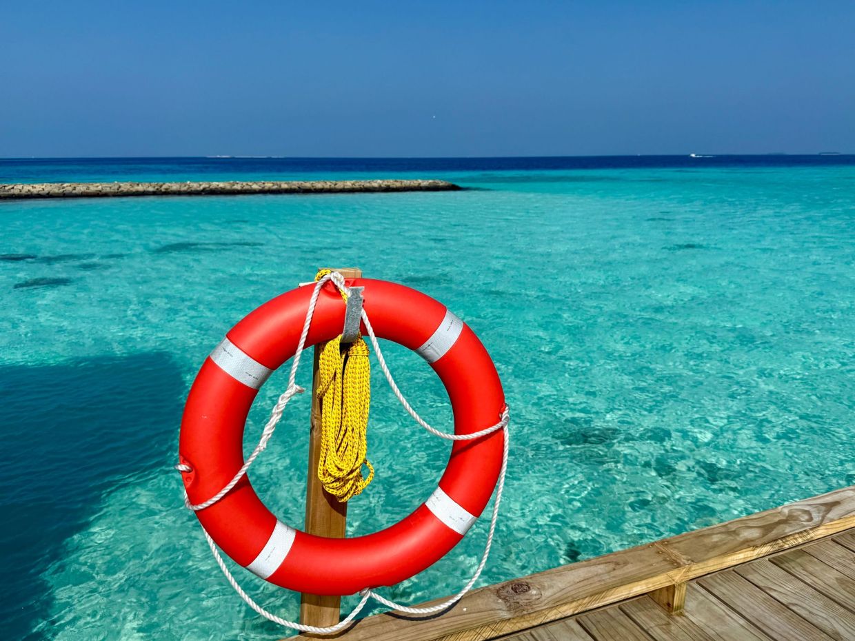 Open-Water Swimming Safety: Essential Tips for Malaysian Beachgoers and Inland Swimmers