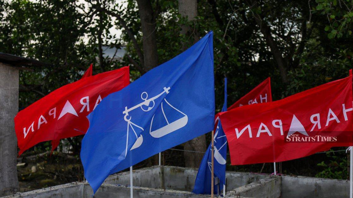 PH Youth Demands BN Ministers Quit Cabinet Over PN Cooperation
