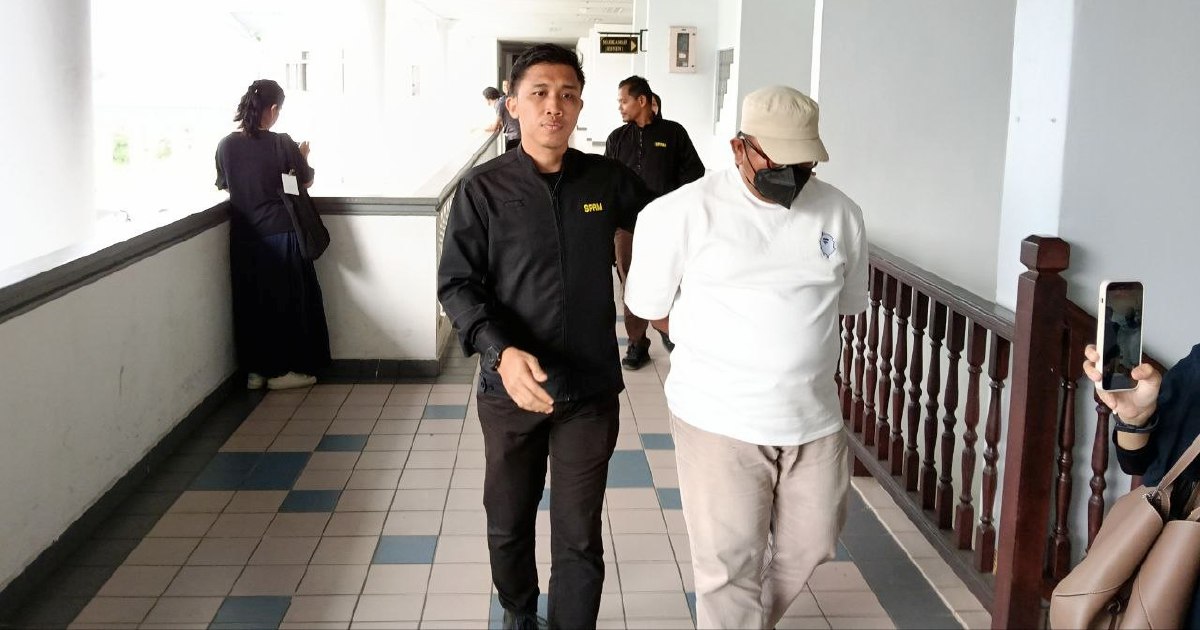 Immigration Officer Faces Court Over Alleged Bribery from Restaurant Owner