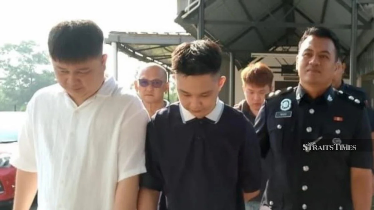 Four men, including two brothers, deny operating online gambling platform