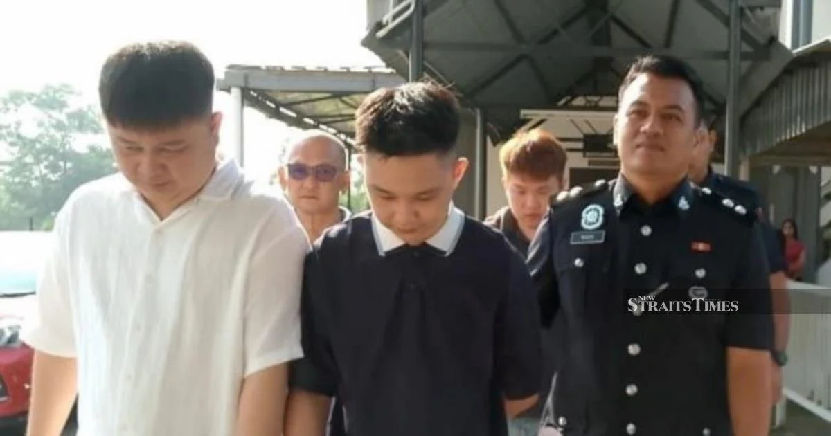 Four men, including two brothers, deny operating online gambling platform