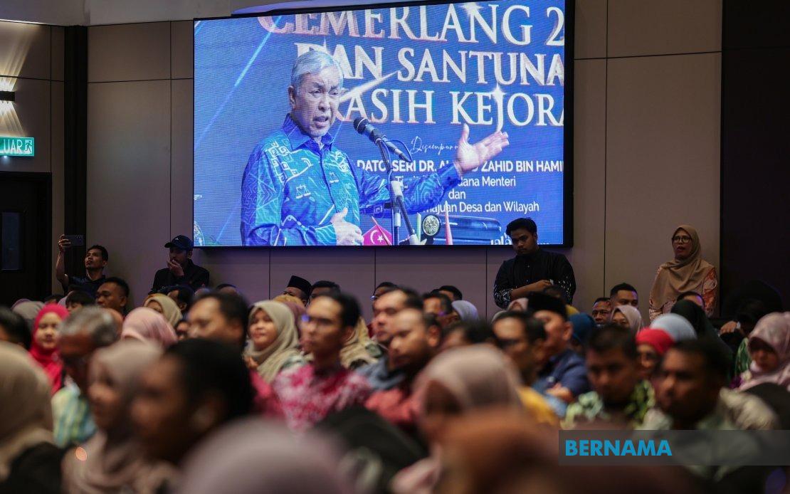 BN's Johor Campaign Vibrant and Active, Says Zahid