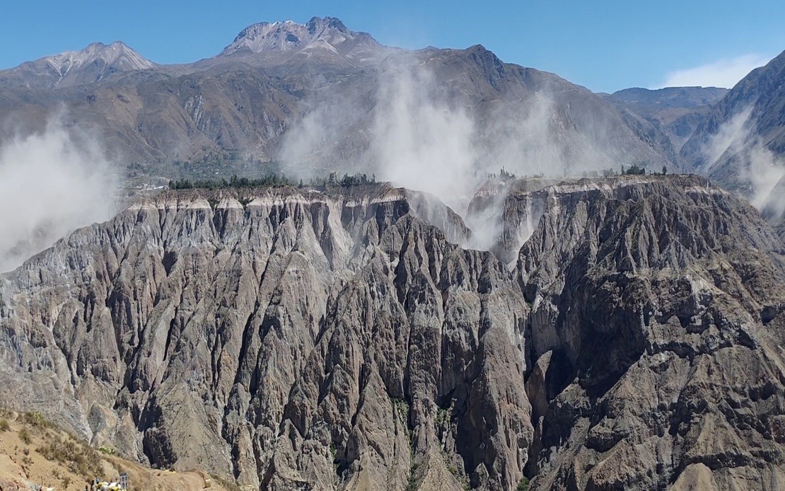 Major 6.7 Magnitude Earthquake Strikes Southern Peru; Authorities Call for Public Preparedness