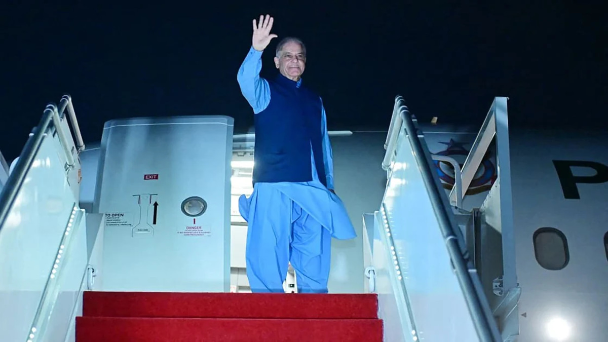 Pakistan's Premier Heads to Switzerland for US-Iran Nuclear Diplomacy