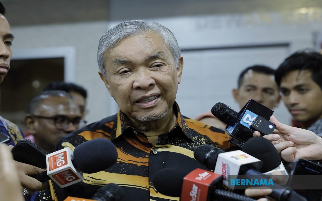 Civil Servants Must Stay Professional and Impartial, Ahmad Zahid Urges