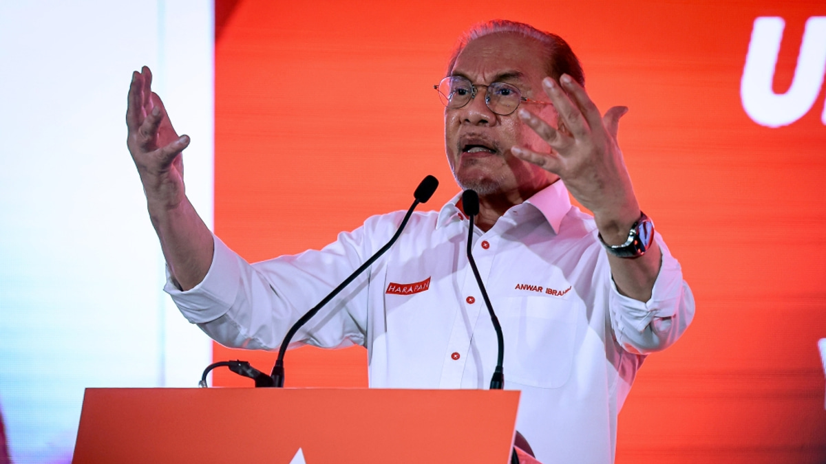 Anwar Ibrahim launches Negeri Sembilan campaign push to energise Pakatan's electoral prospects