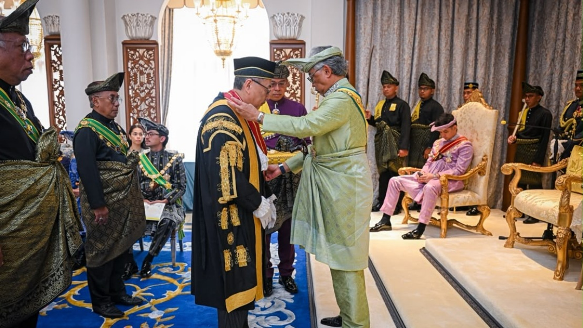 Chief Justice Among 52 Honoured at Pahang State Awards Ceremony