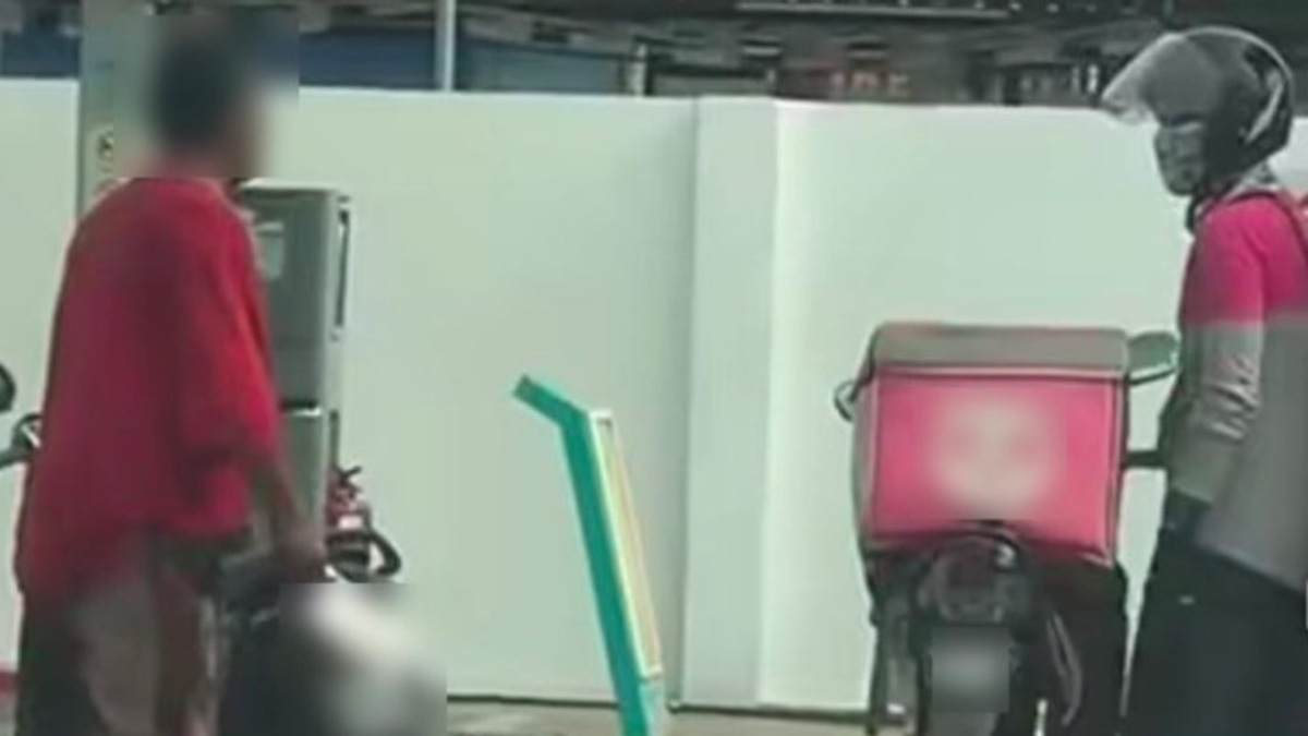 Man arrested after brandishing cleaver at petrol station attendant in Kuala Terengganu