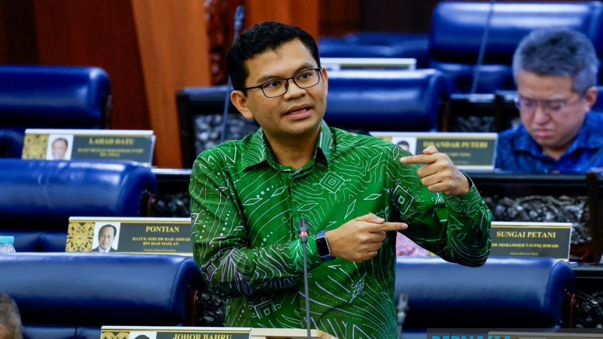 Malaysia's Labour Market Shows Resilience as Job Losses Decline, Says Economy Minister