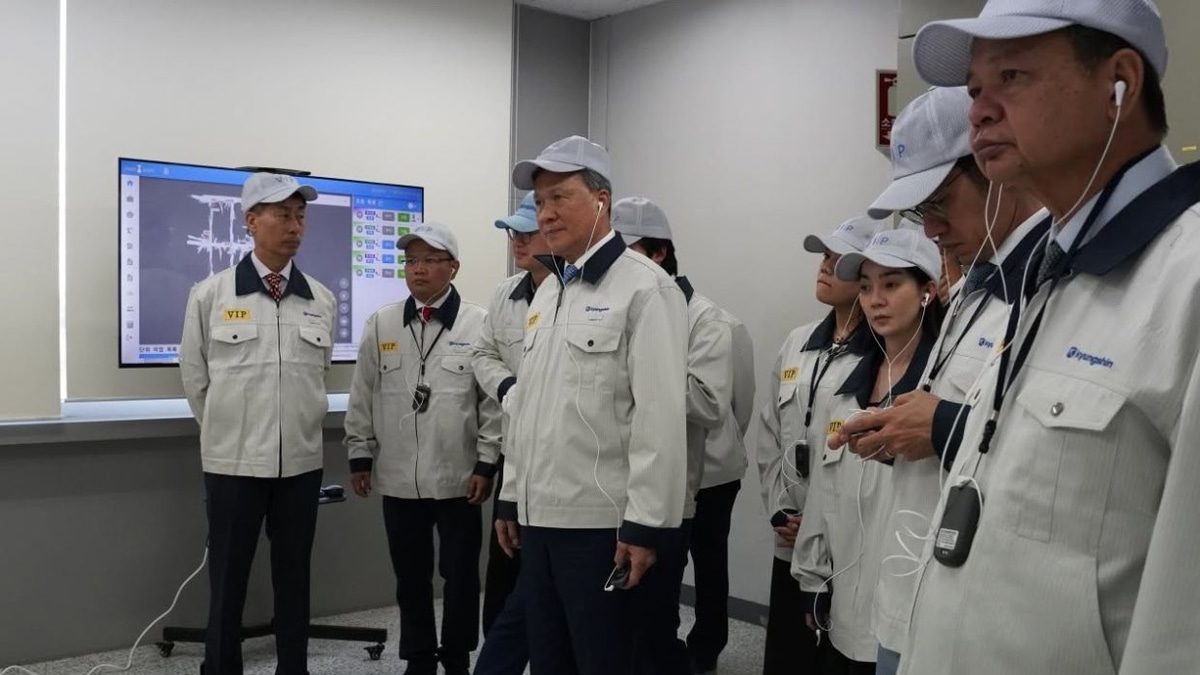 Cambodia Courts South Korean Tech and Automotive Investment to Diversify Economy Beyond Garments