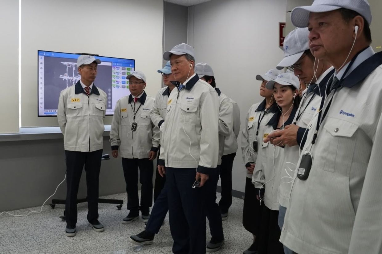 Cambodia Courts South Korean Tech and Automotive Investment to Diversify Economy Beyond Garments