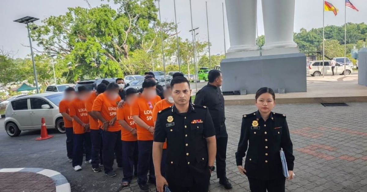 Seven including four civil servants held in chicken import bribery probe