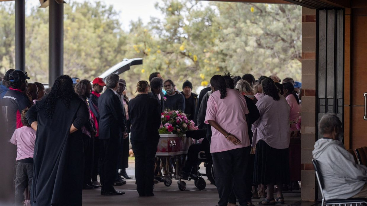 Alice Springs farewells Indigenous girl whose death ignited outback unrest