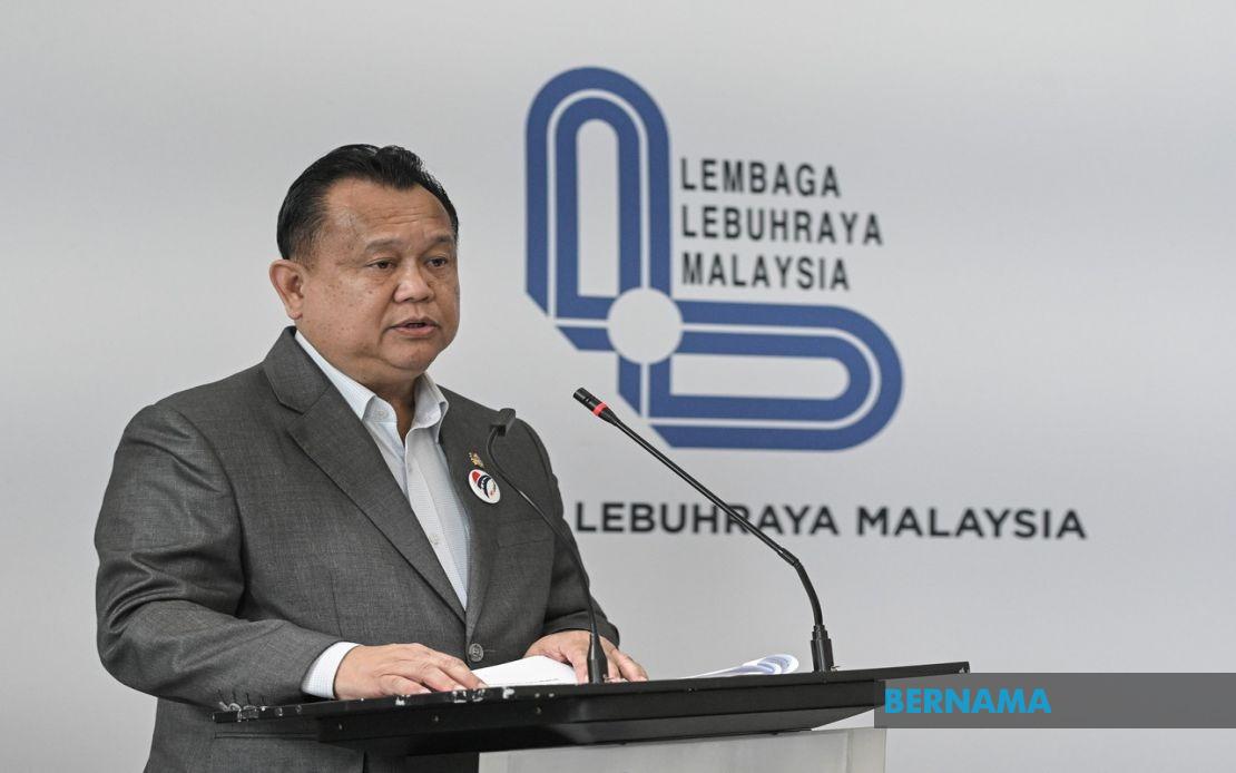 RM25.2 Million Solar LED Street Light Project Launches At 32 Accident-Prone Highway Sections