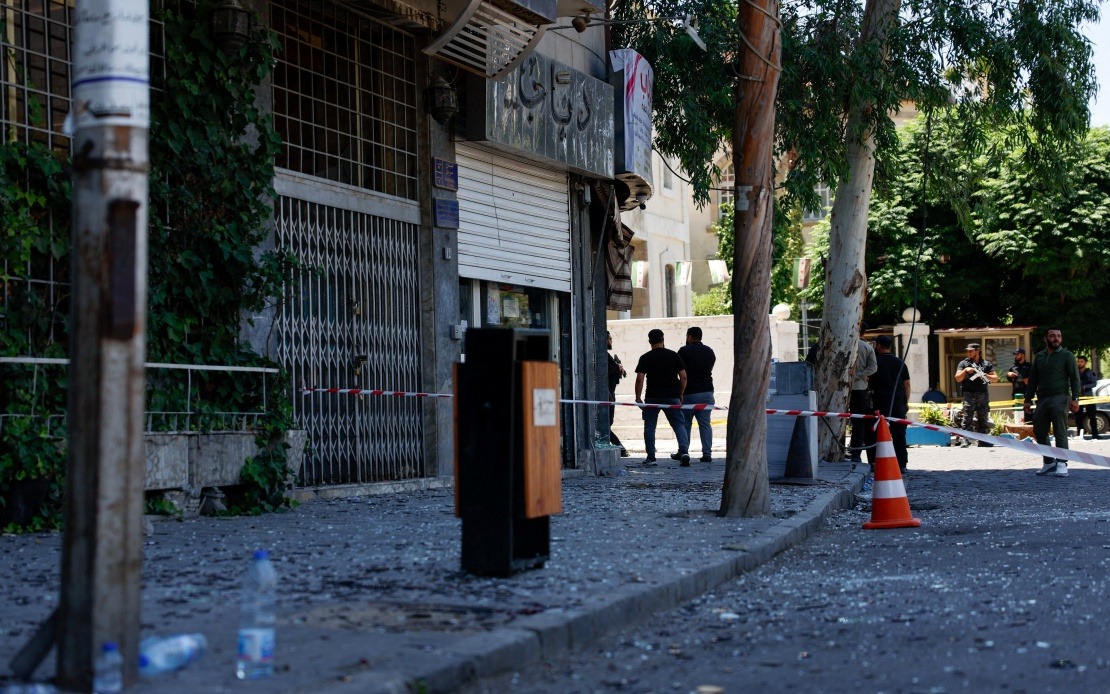 Damascus Rocked by Dual Explosions During Macron's Historic Syria Visit