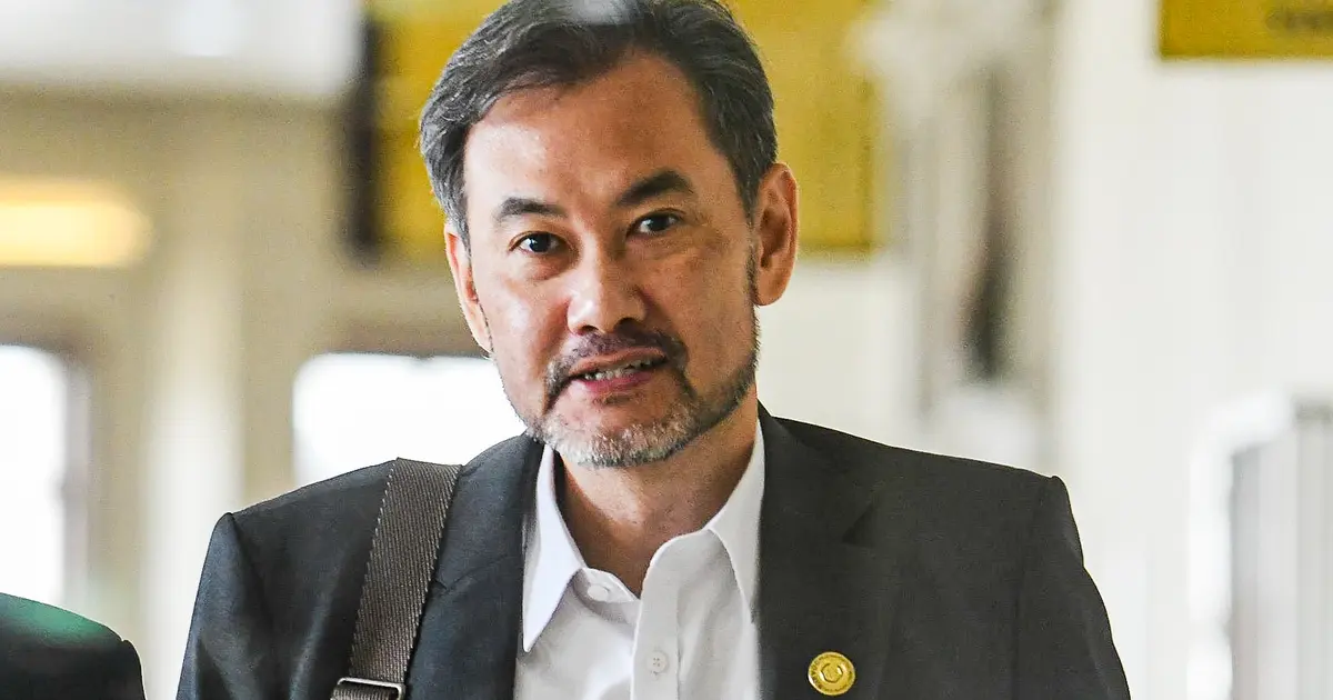 Former 1MDB Chief Denies Granting Jho Low Prime Ministerial Status in Fund Operations