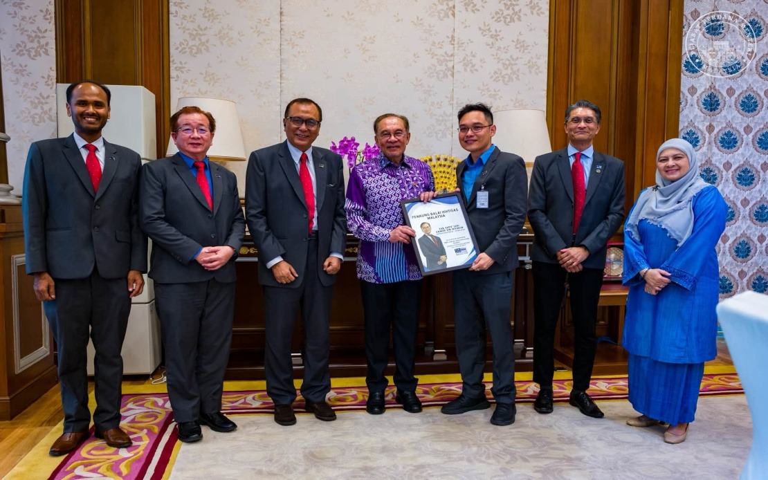 PM Anwar Prioritises AI and Professional Talent Development in Meeting with BIM