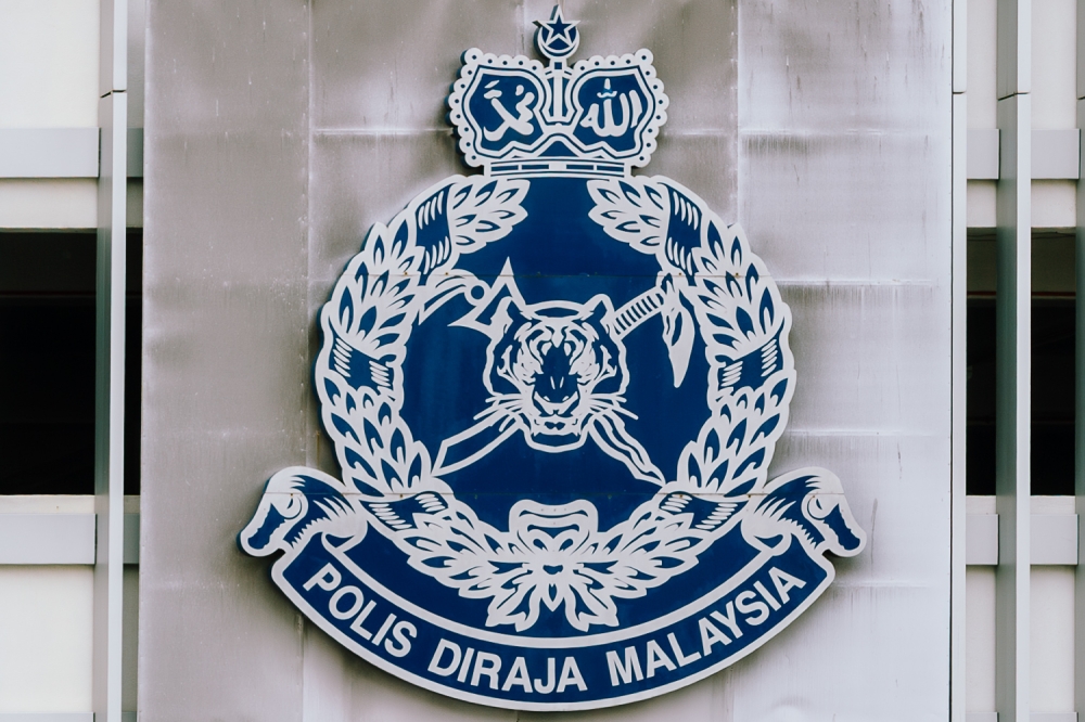 Man Held After Allegedly Assaulting Two Neighbours While Intoxicated in Rawang