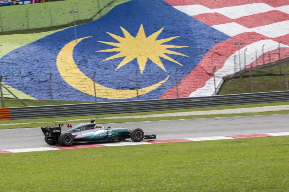 Anwar to announce decision on Malaysia's Formula One return tomorrow