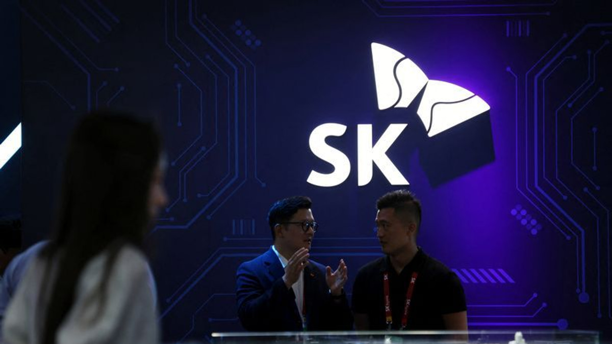 SK Hynix plans $29 billion ADR listing to fuel AI chip expansion