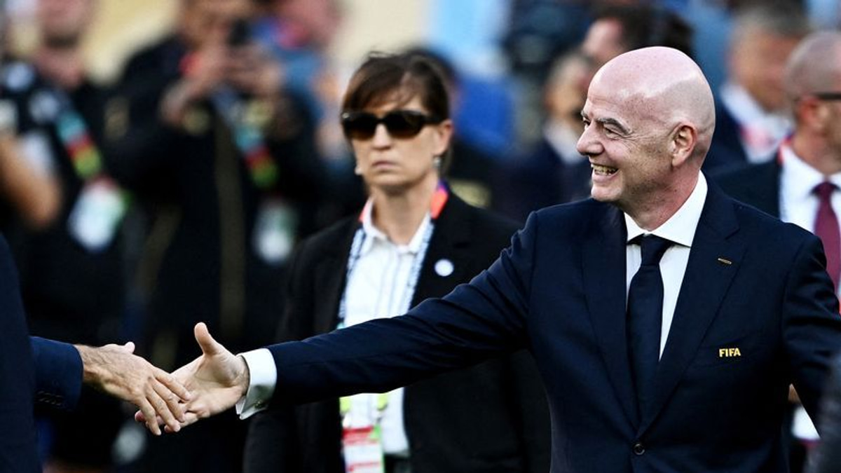 Mexico and Argentina Rally Behind Infantino Amid FIFA World Cup Rights Row