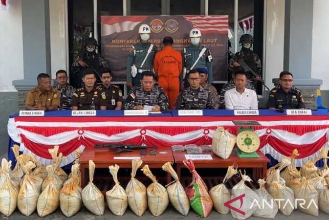 Indonesia Intercepts 75.7 Tonnes of Illegally Mined Tin Bound for Malaysia