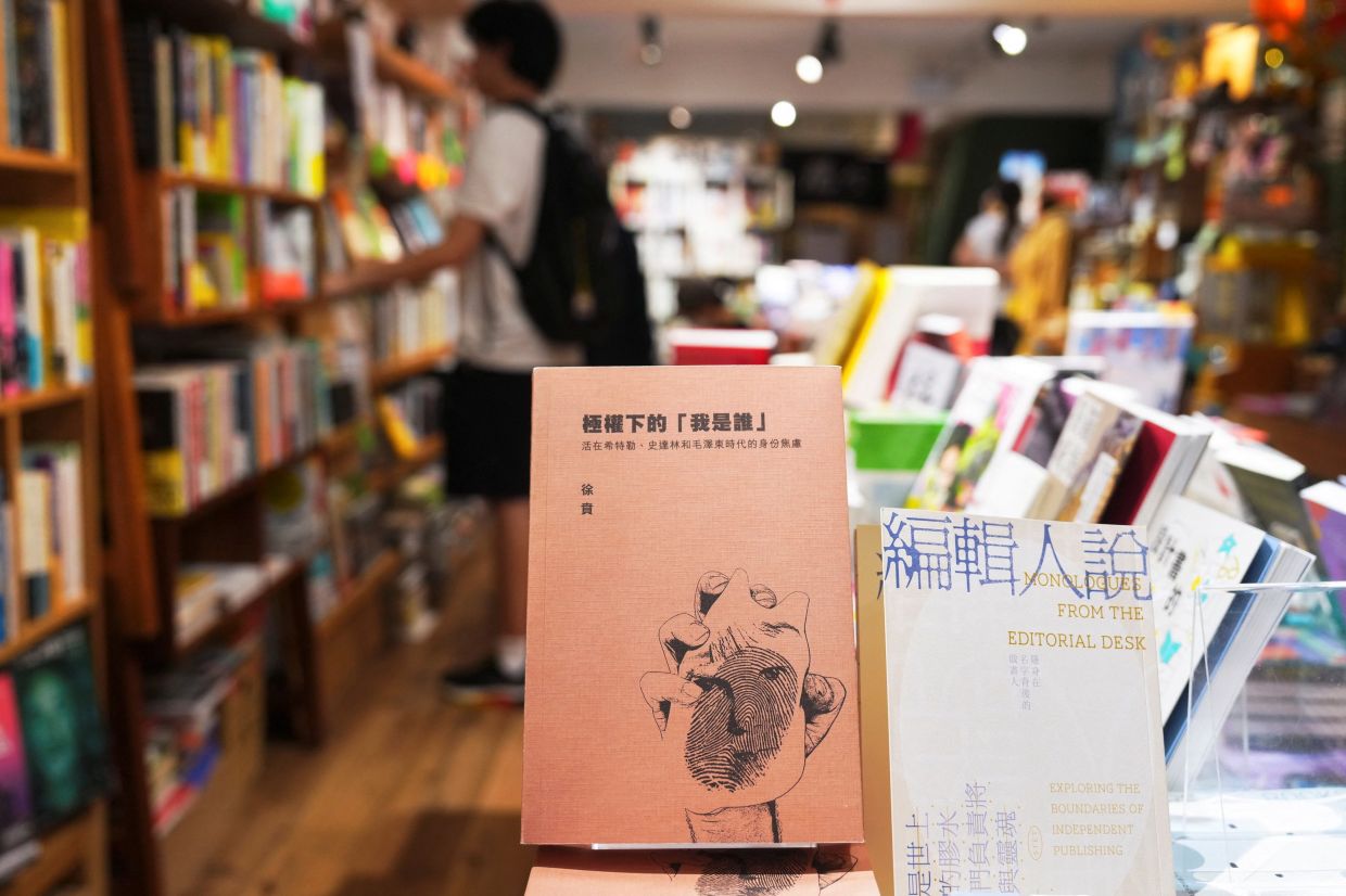 Hong Kong security chief warns booksellers over 'national security' concerns as arrests mount