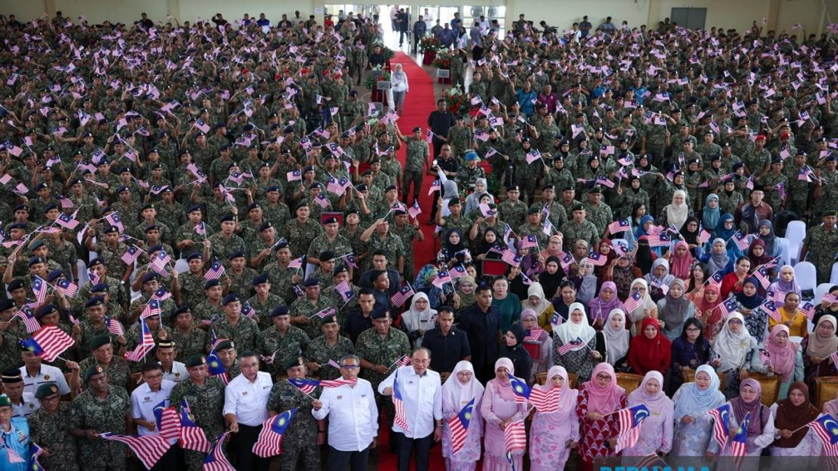 Government to Review Military Officer Promotion Process, Says PM Anwar