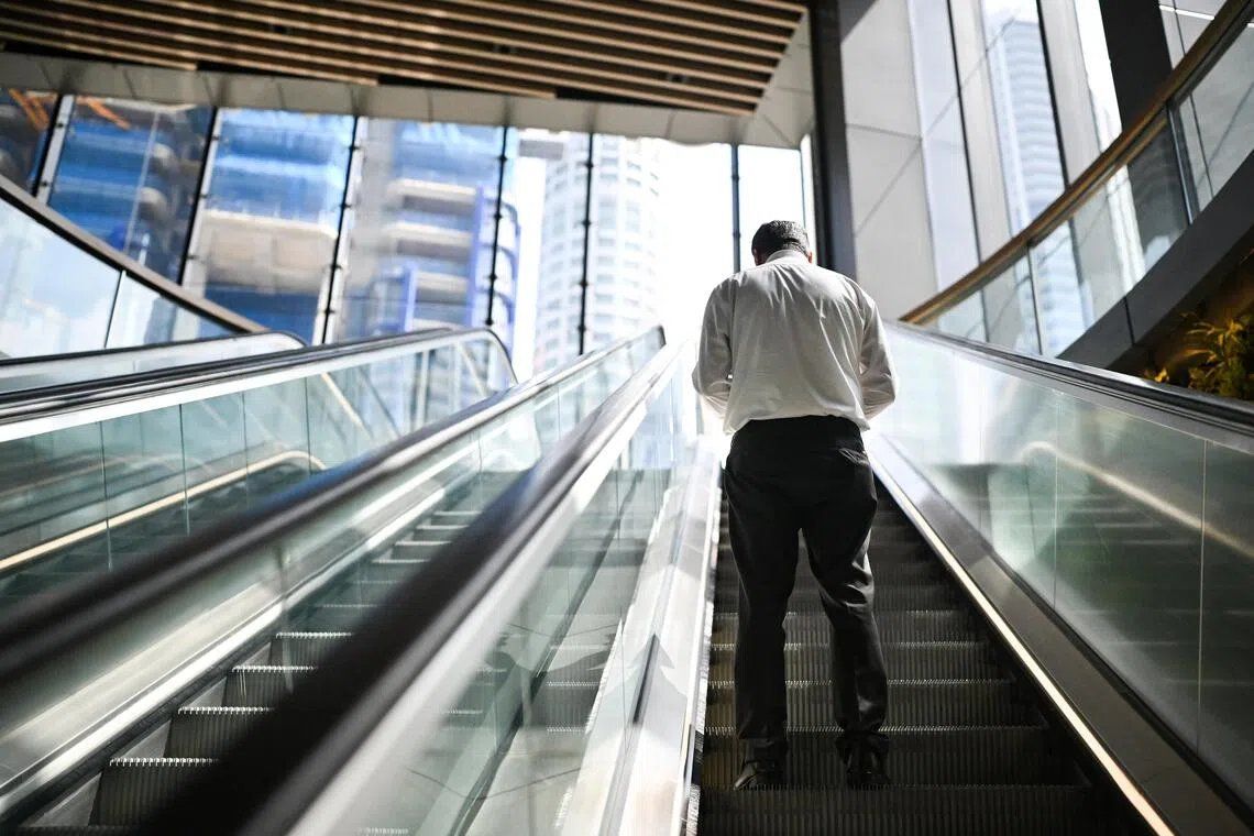 South Korea's Great Escalator Debate: One Line or Two?