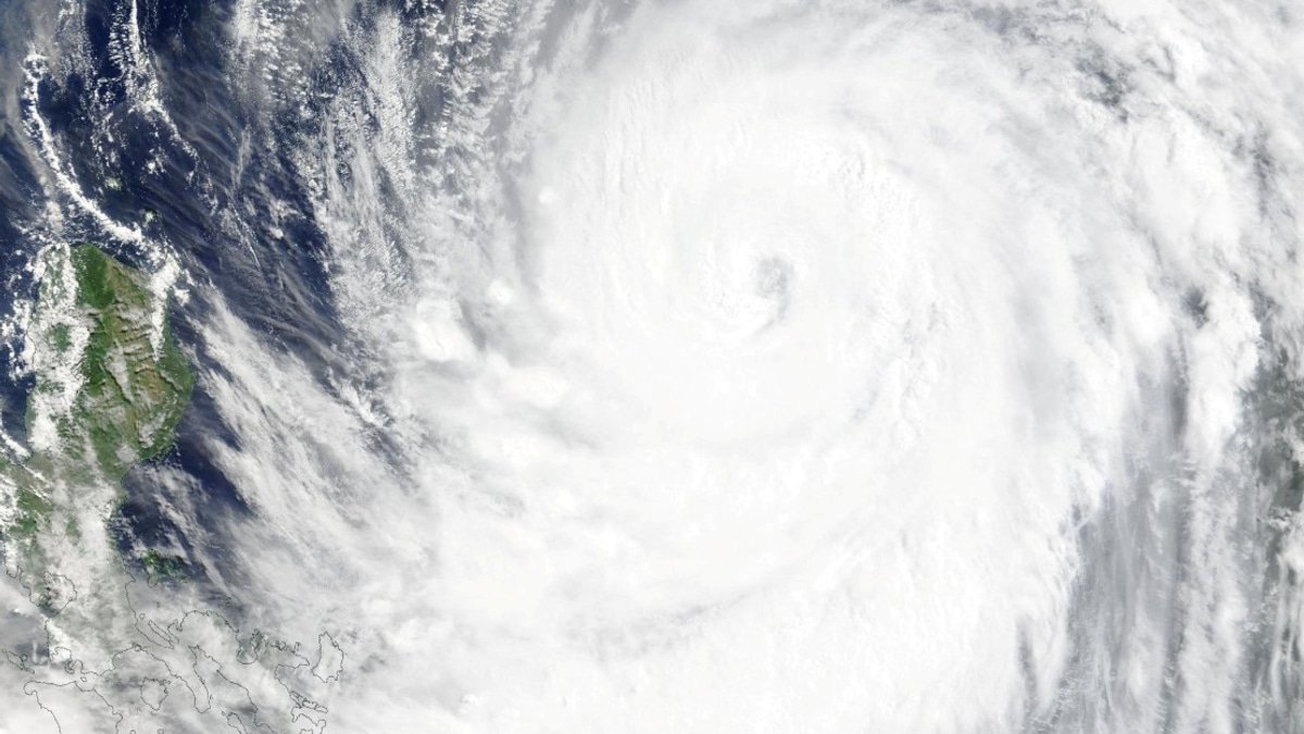 Typhoon Bavi Bears Down on Taiwan as Forecasters Issue Sea Warning