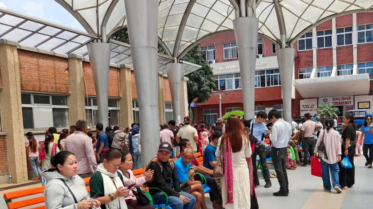 Nepal Flood Death Toll Crosses 500 as Desperate Families Search Hospitals for Missing Loved Ones