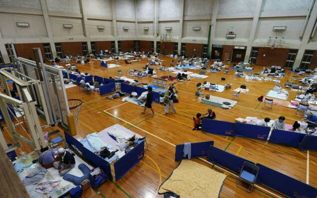 Over 8,000 Still Displaced a Week After Kumamoto Earthquake as Japan Battles Heat Emergency