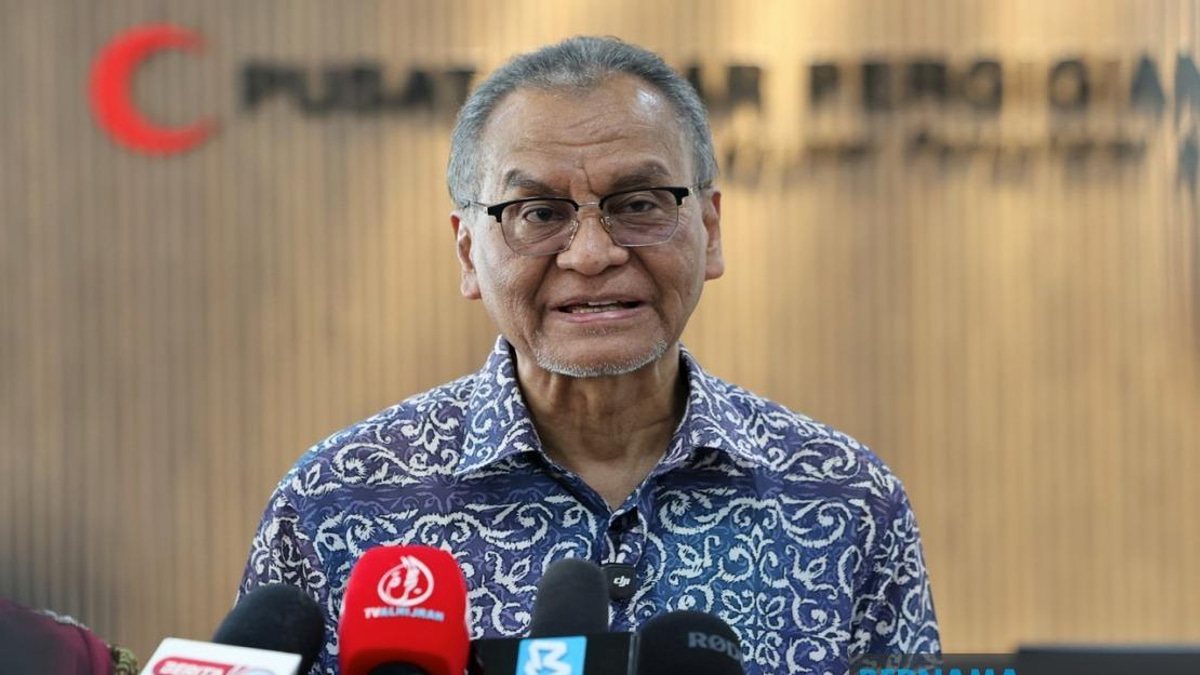 Malaysia's Health Ministry Takes Cautious Approach to Dengue Vaccine Integration