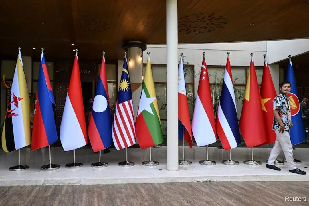 South China Sea tensions cloud ASEAN diplomatic talks in Manila