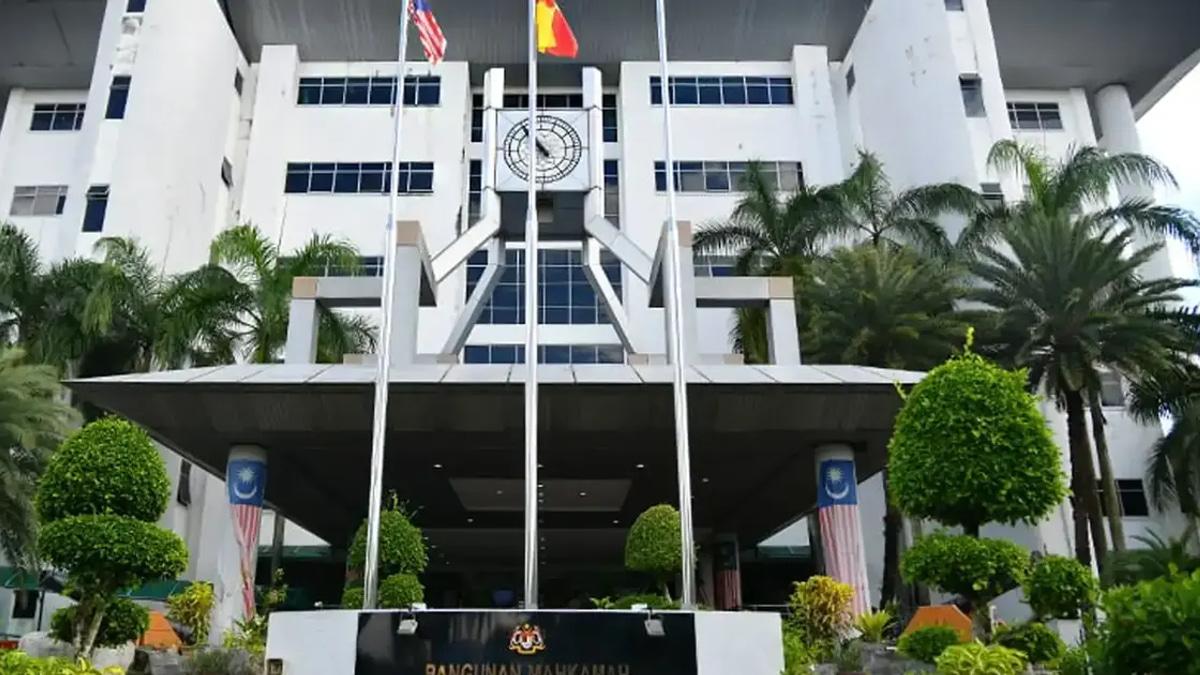 Customs Officer Denies Bribery Allegations in Trial Over RM15,000 Payment