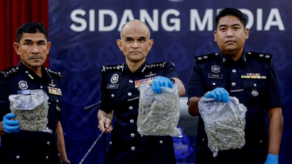 RM19.8 Million Cannabis Haul Bound for Europe Seized at KLIA; Seven Arrested
