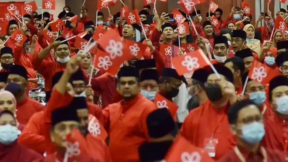 Bersatu's Coalition Standing Questioned as PAS Signals Strain in Perikatan Nasional