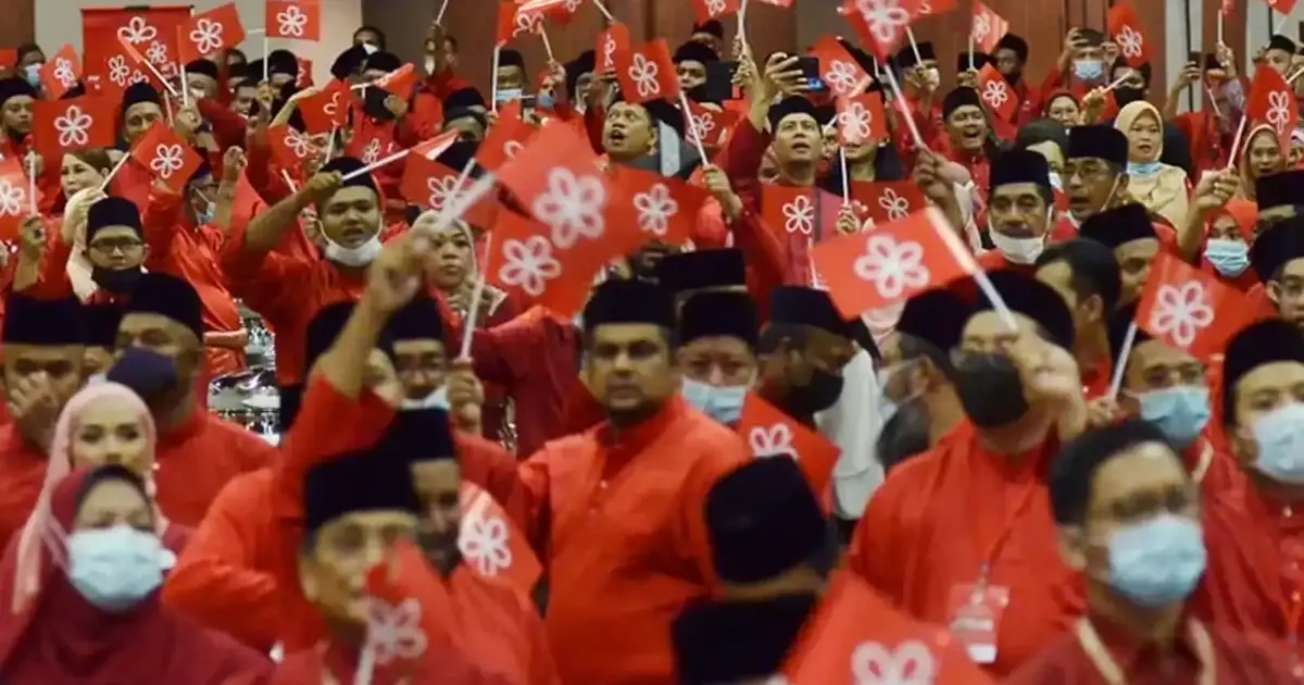Bersatu's Coalition Standing Questioned as PAS Signals Strain in Perikatan Nasional