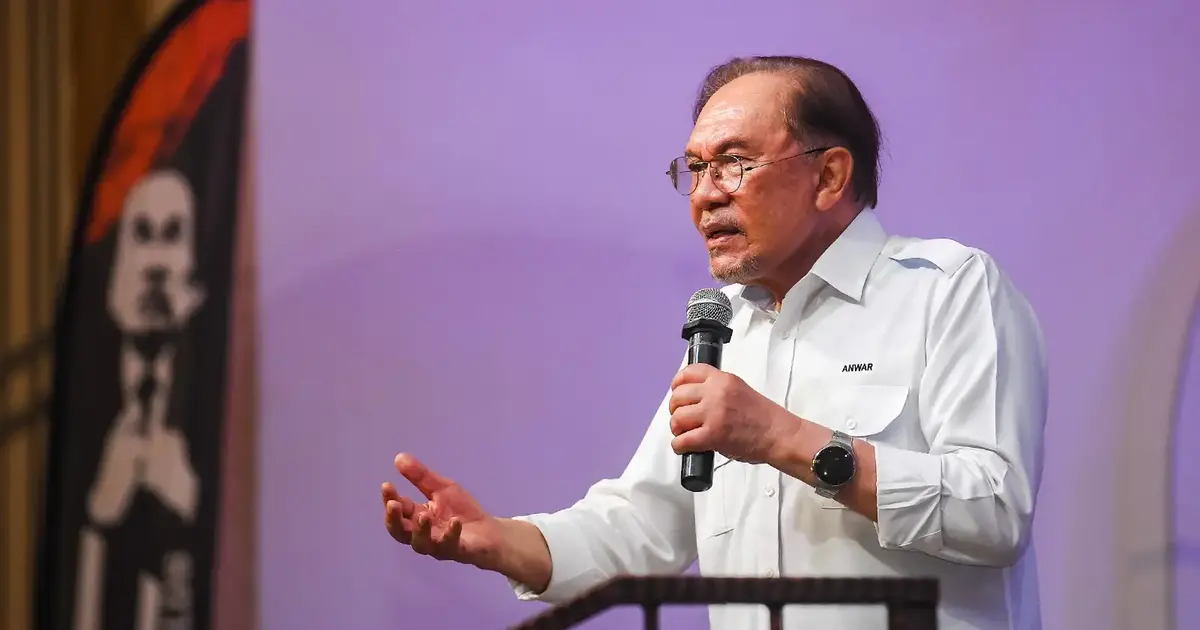 Anwar Takes Aim at Housing Crisis as Johor Property Prices Soar Beyond Young Families' Reach